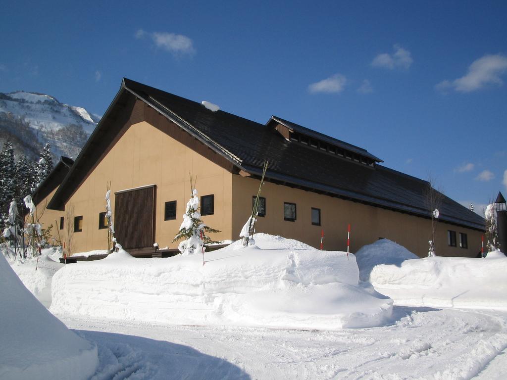 Hotel Toyota Shirakawa-Go Eco-Institute Exterior foto